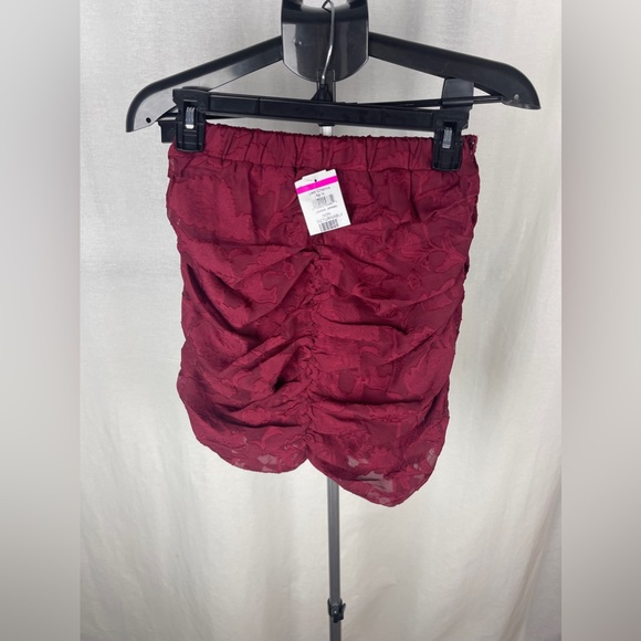 Lulus Wine Red Jacquard Ruched Mini Skirt Size XS NWT - Picture 7 of 10